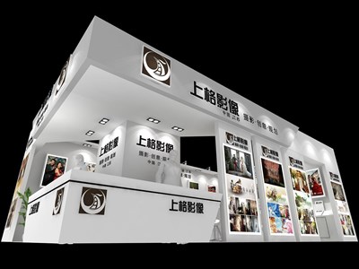 60平米展臺設(shè)計(jì)制作：三面開口/現(xiàn)代/木質(zhì)結(jié)構(gòu)/白色，為美博會展商而作（免費(fèi)使用）